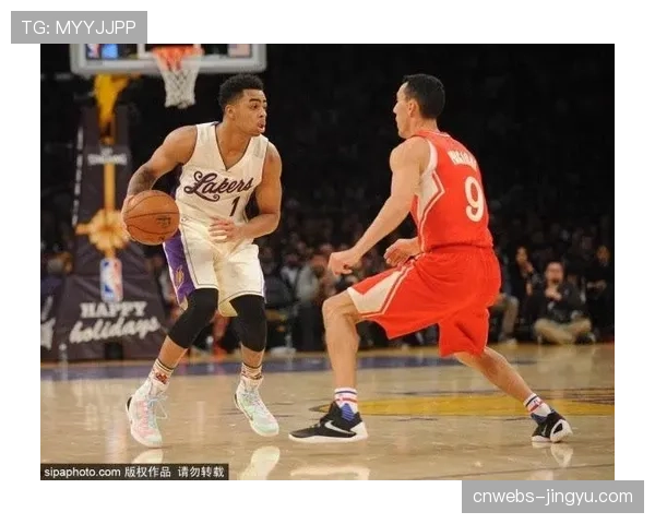 全明星赛球迷互动环节，克拉克与小学生比拼三分引欢呼