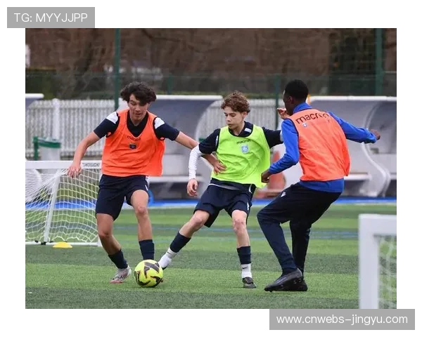 法甲社区活动开展，球迷互动促进基层体育